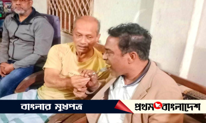 শিবপুরে প্রতিদ্বন্দ্বী প্রার্থীকে মিষ্টি মুখ করিয়ে প্রশংসিত বিজয়ী প্রার্থী মনজুর এলাহী